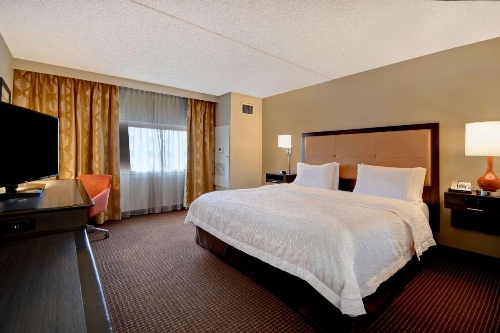 Hampton Inn By Hilton NY-JFK image 11