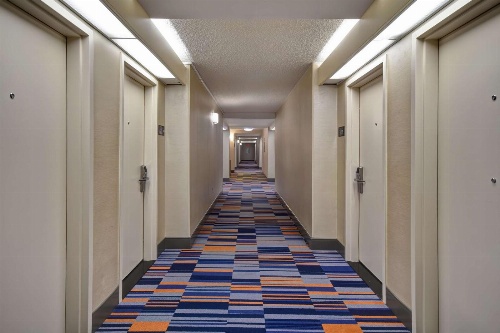 Hampton Inn By Hilton NY-JFK image 2
