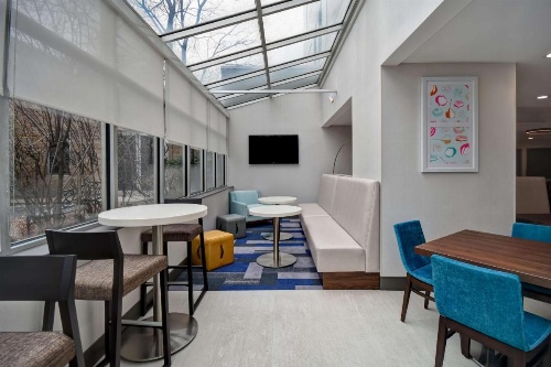 Hampton Inn By Hilton NY-JFK image 30