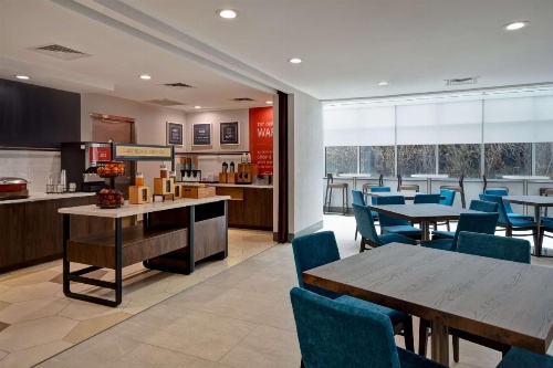 Hampton Inn By Hilton NY-JFK image 36